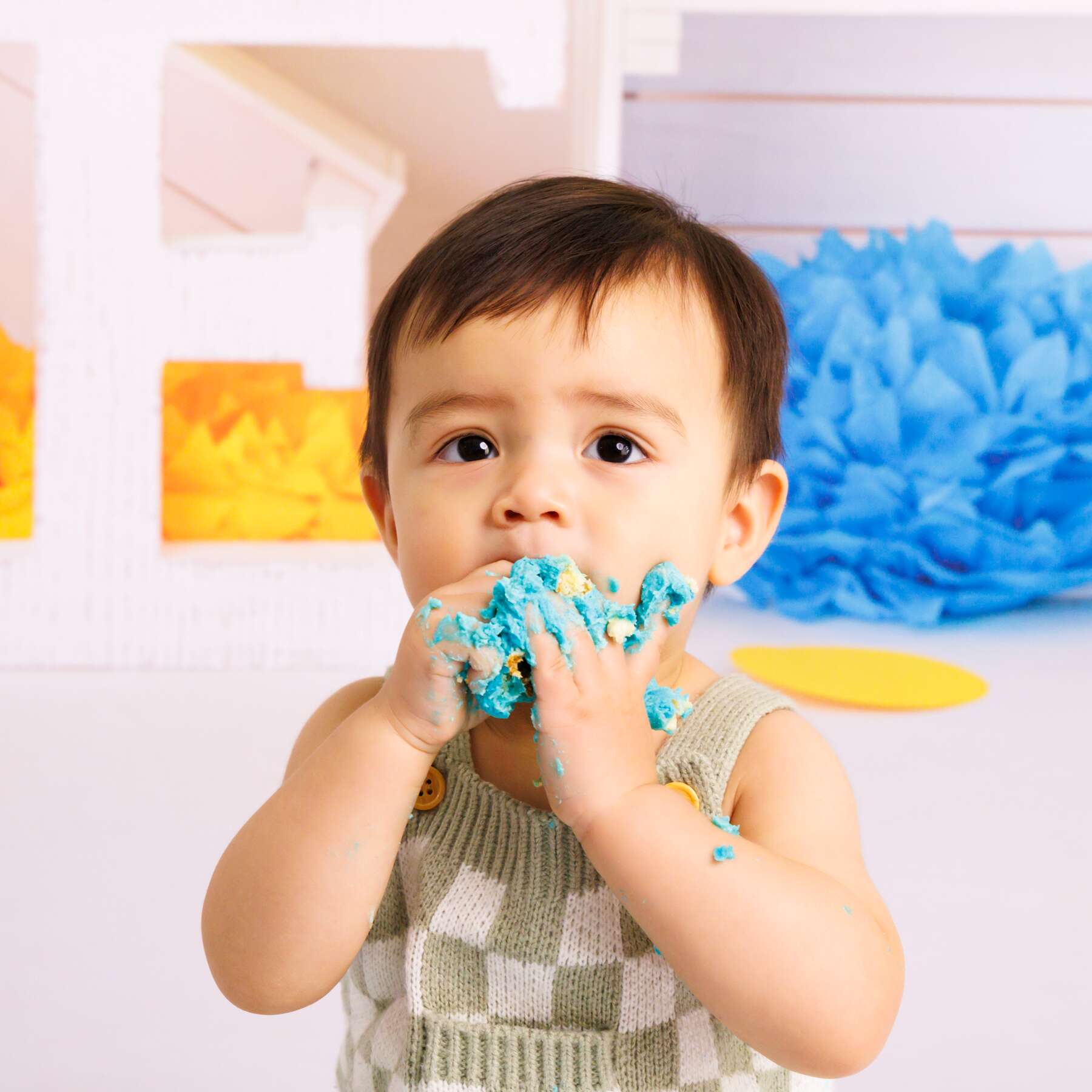 Cake smash photography in Perth