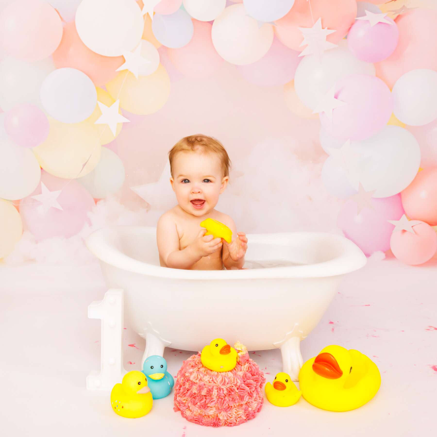 Cake smash photography in Perth