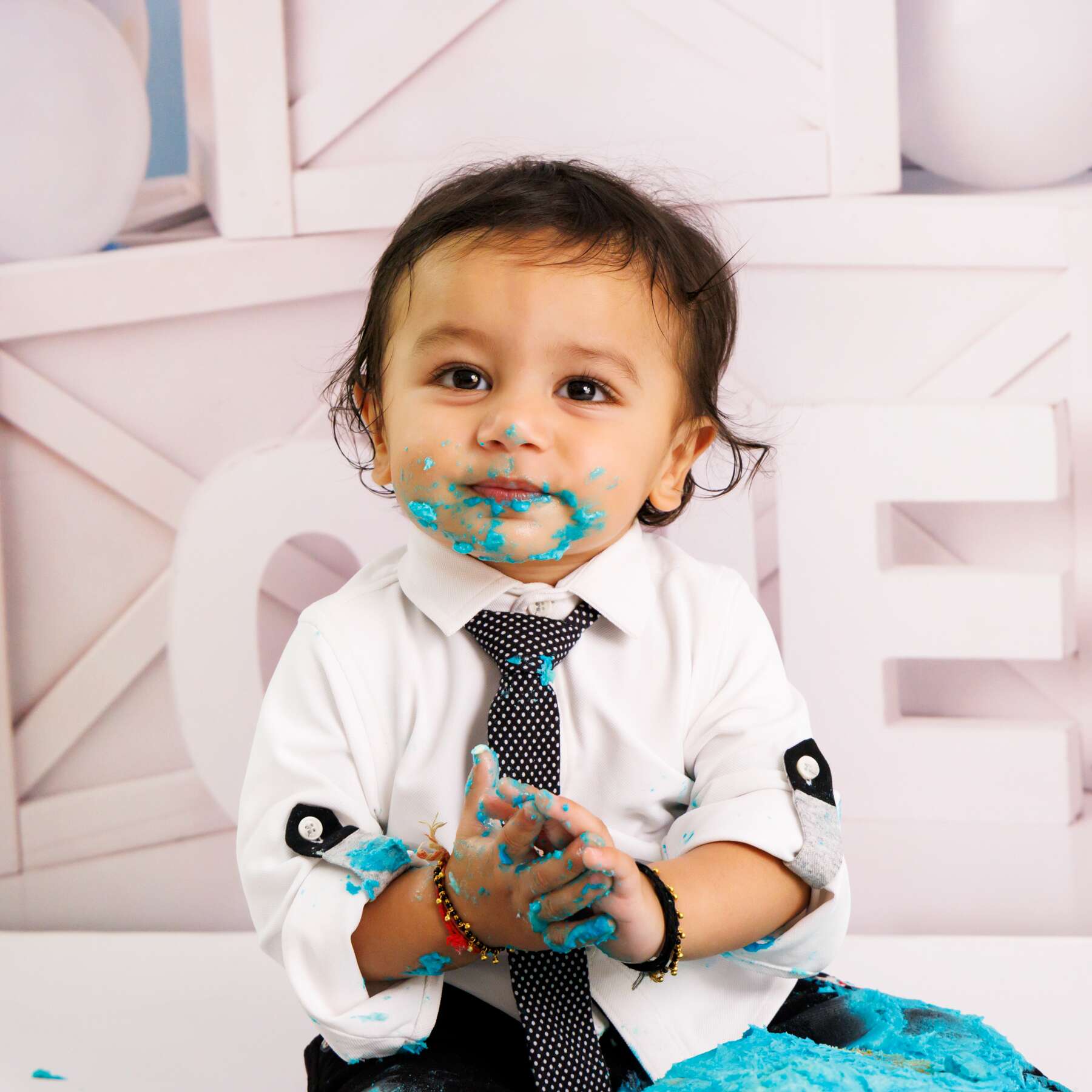 Cake smash photography in Perth