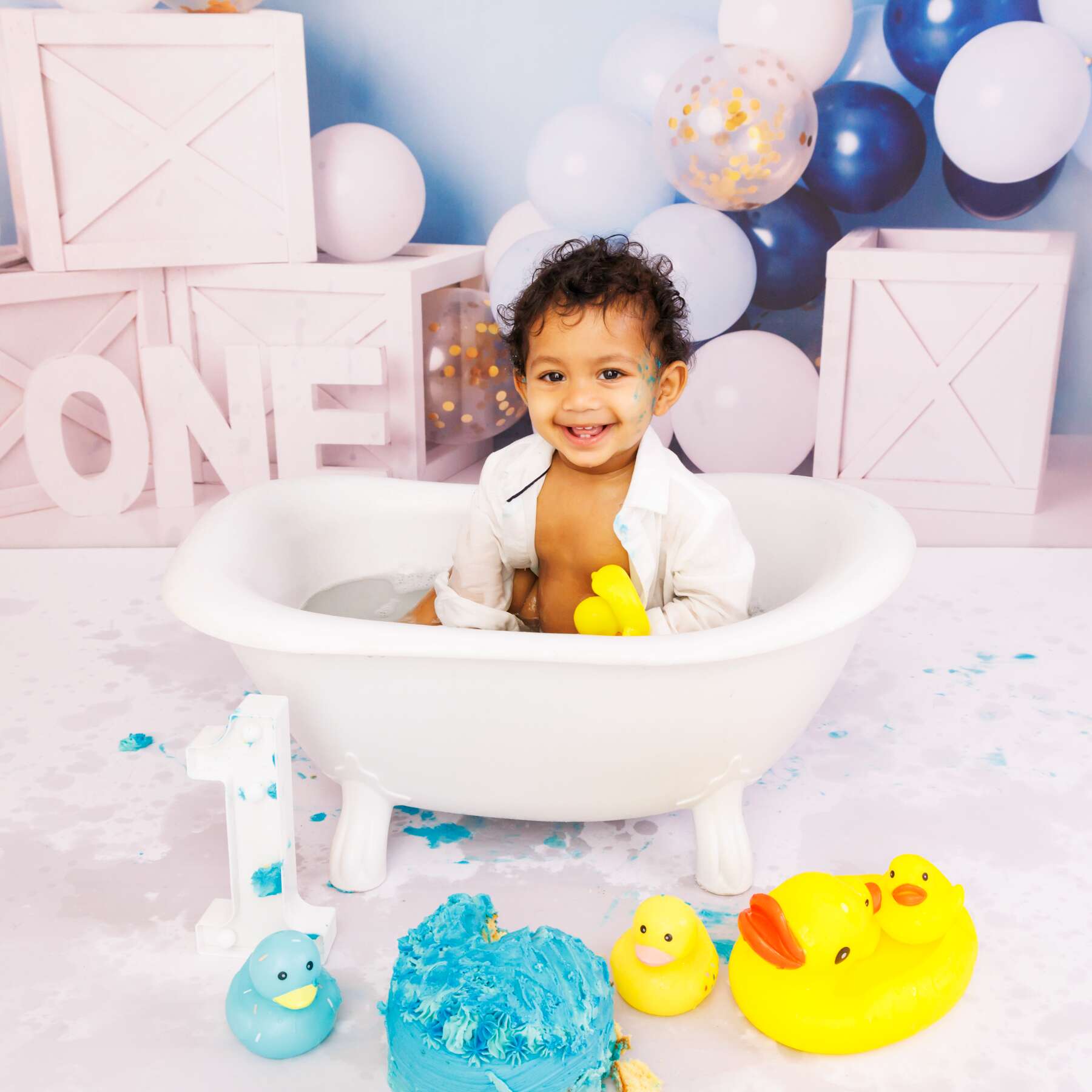 Cake smash photography in Perth