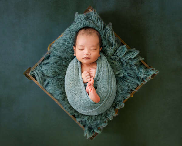 Recent newborn session in Perth